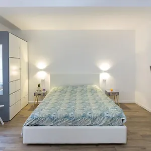  Appartamento Ruote Apt - Dolcevita Holiday Italia