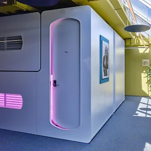 ** Hotel Cityhub Holandia