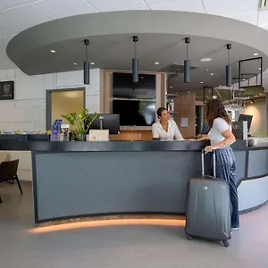 **** Szálloda Novotel Parkstadt Schwabing Németország